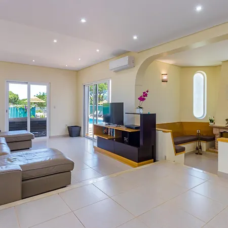 Carlivo Вилла Албуфейра