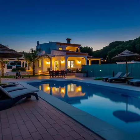 Carlivo Villa